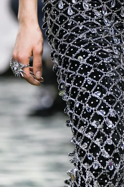 Look 6